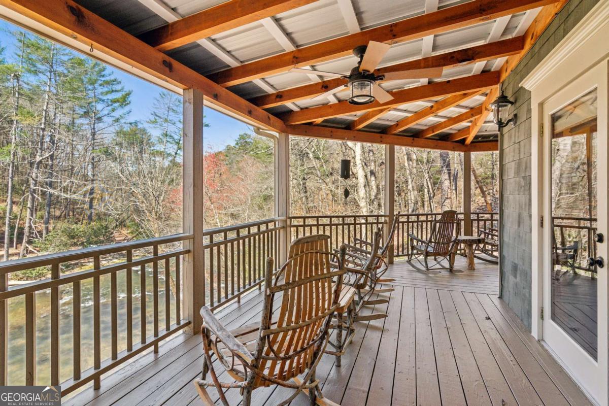 Ellijay, Georgia, 30536, United States, 5 Bedrooms Bedrooms, ,4 BathroomsBathrooms,Residential,For Sale,1880037