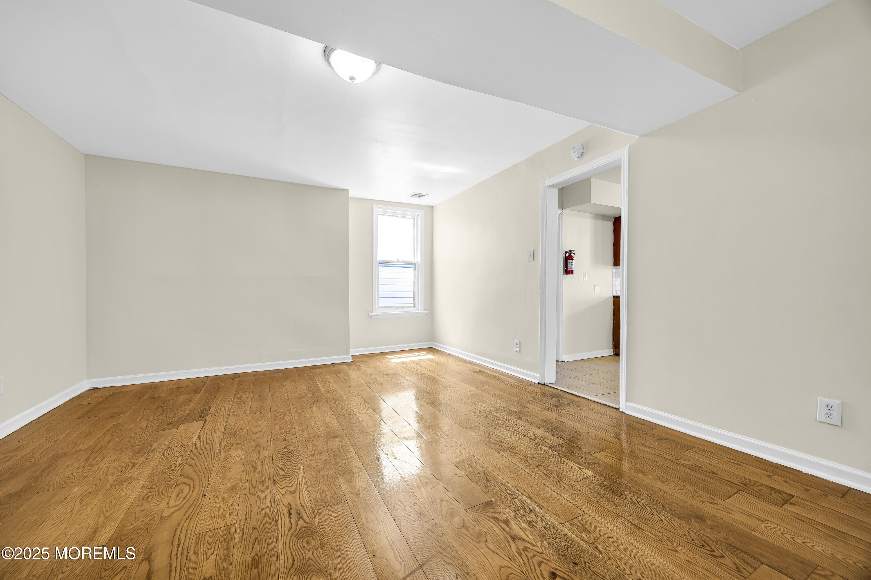 Newark, New Jersey, 07104, United States, 7 Bedrooms Bedrooms, ,3 BathroomsBathrooms,Residential,For Sale,1915900
