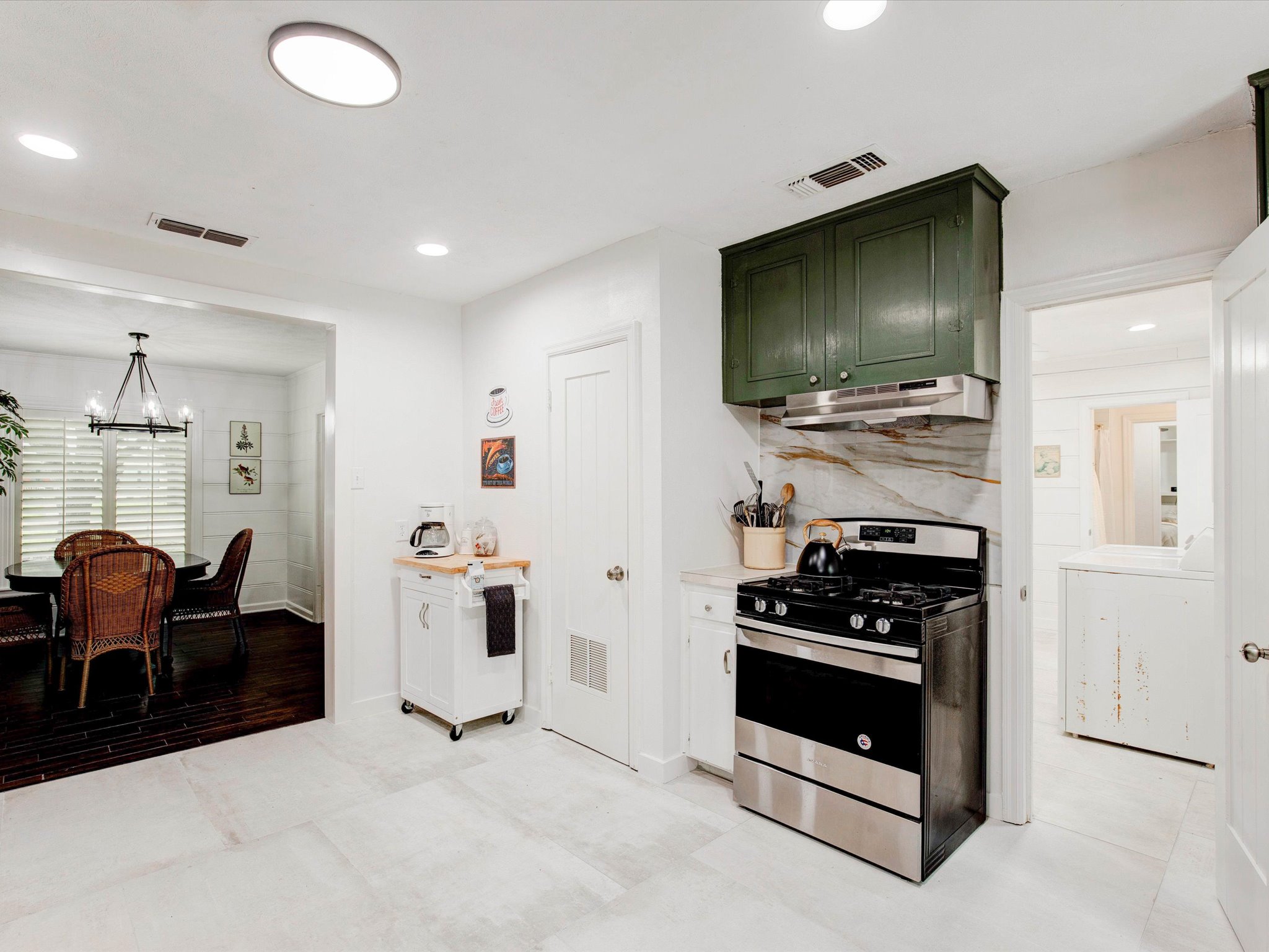  Charming home on spacious lot close proximity to the TCU baseball field - 物件實景