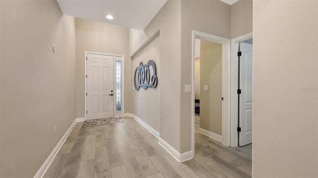 Sarasota, Florida, 34243, United States, 5 Bedrooms Bedrooms, ,4 BathroomsBathrooms,Residential,For Sale,1927282