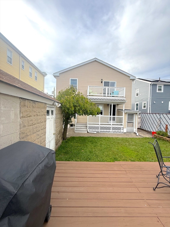 Everett, Massachusetts, 02149, United States, 6 Bedrooms Bedrooms, ,4 BathroomsBathrooms,Residential,For Sale,1938376