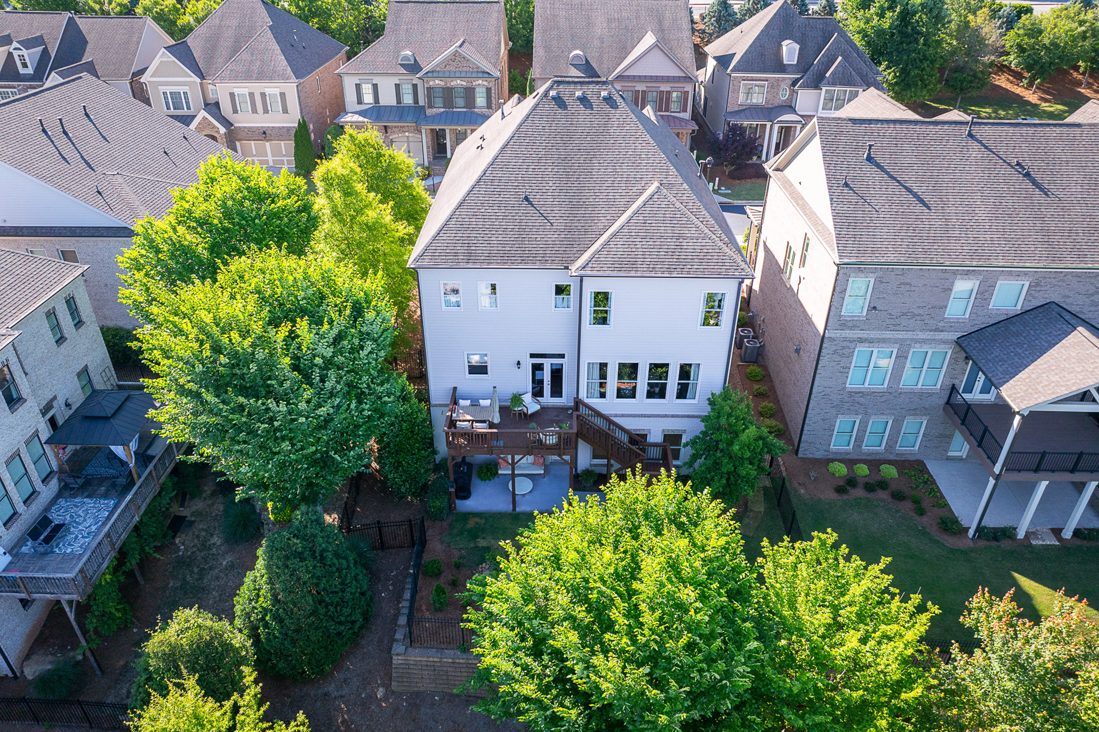 Stunning Designer Transformed Home in Sought-after Gated Vinings Community - 物件實景