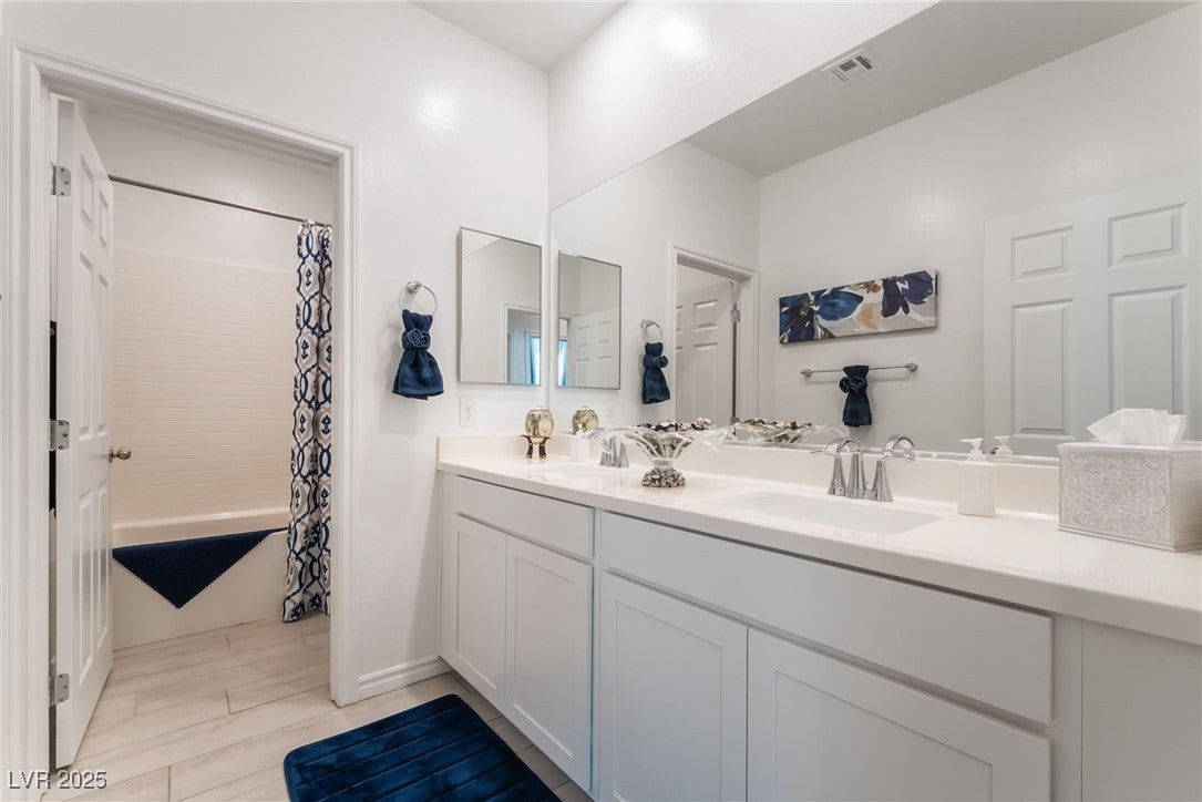 Henderson, Nevada, 89052, United States, 3 Bedrooms Bedrooms, ,2 BathroomsBathrooms,Residential,For Sale,1943155