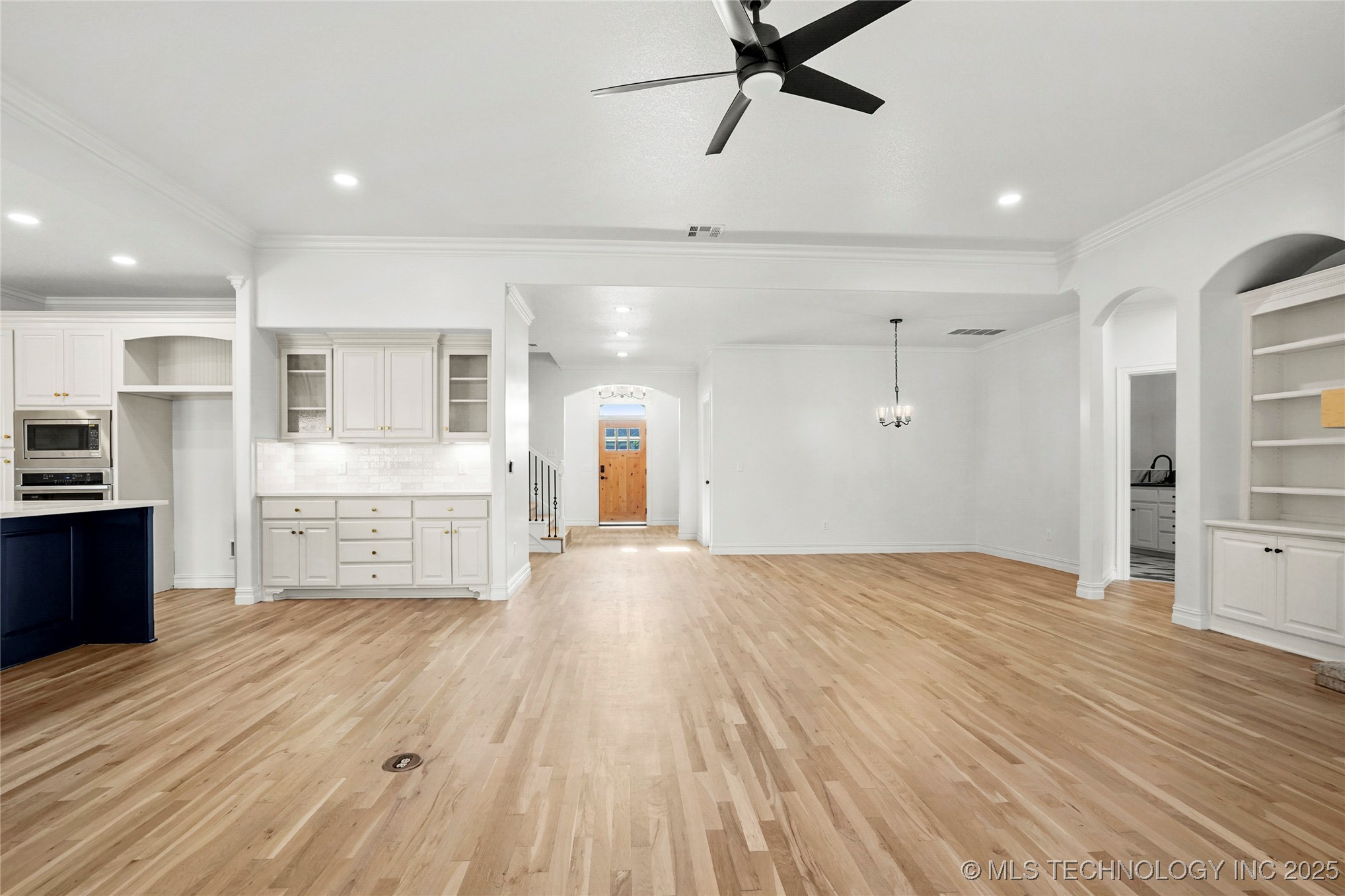 Bixby, Oklahoma, 74008, United States, 5 Bedrooms Bedrooms, ,4 BathroomsBathrooms,Residential,For Sale,1908435