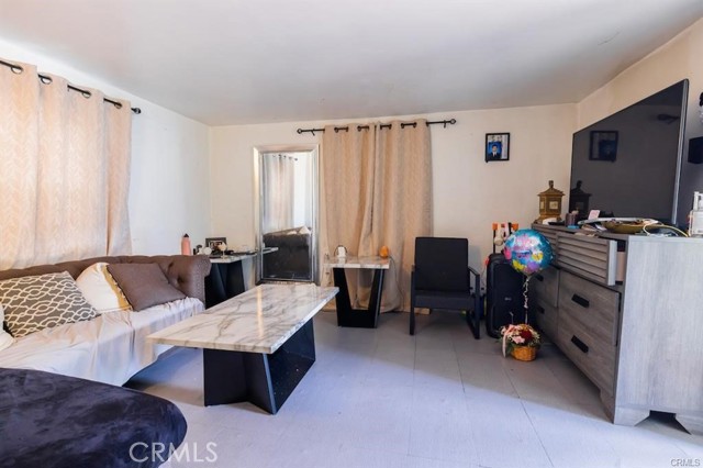 Huntington Park, California, 90255, United States, 4 Bedrooms Bedrooms, ,Residential,For Sale,1836286