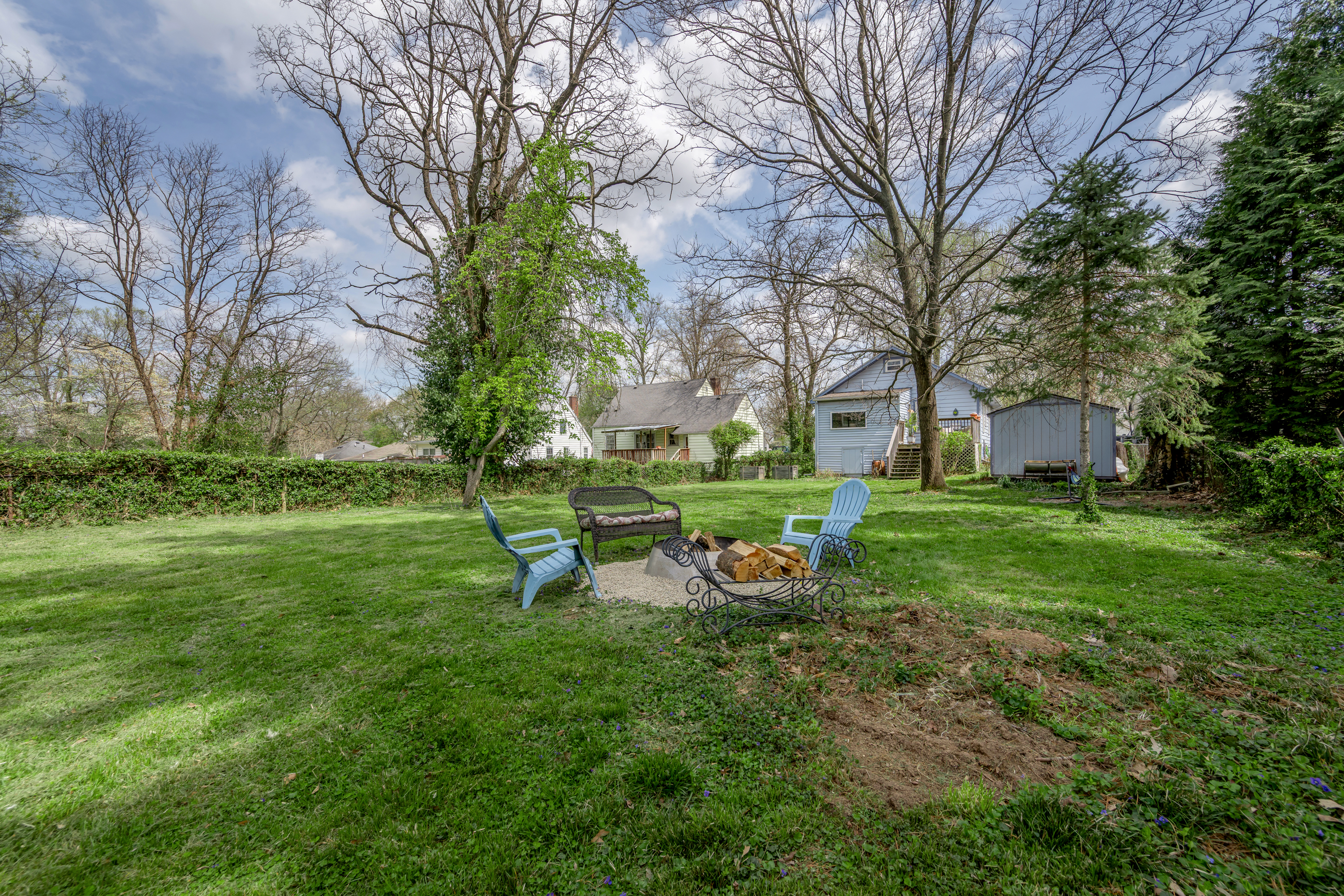  127 Delmont Drive - 物件實景