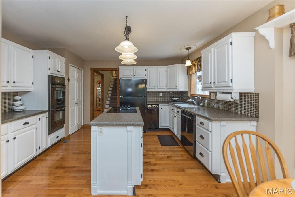 Eureka, Missouri, 63025, United States, 4 Bedrooms Bedrooms, ,4 BathroomsBathrooms,Residential,For Sale,1941693