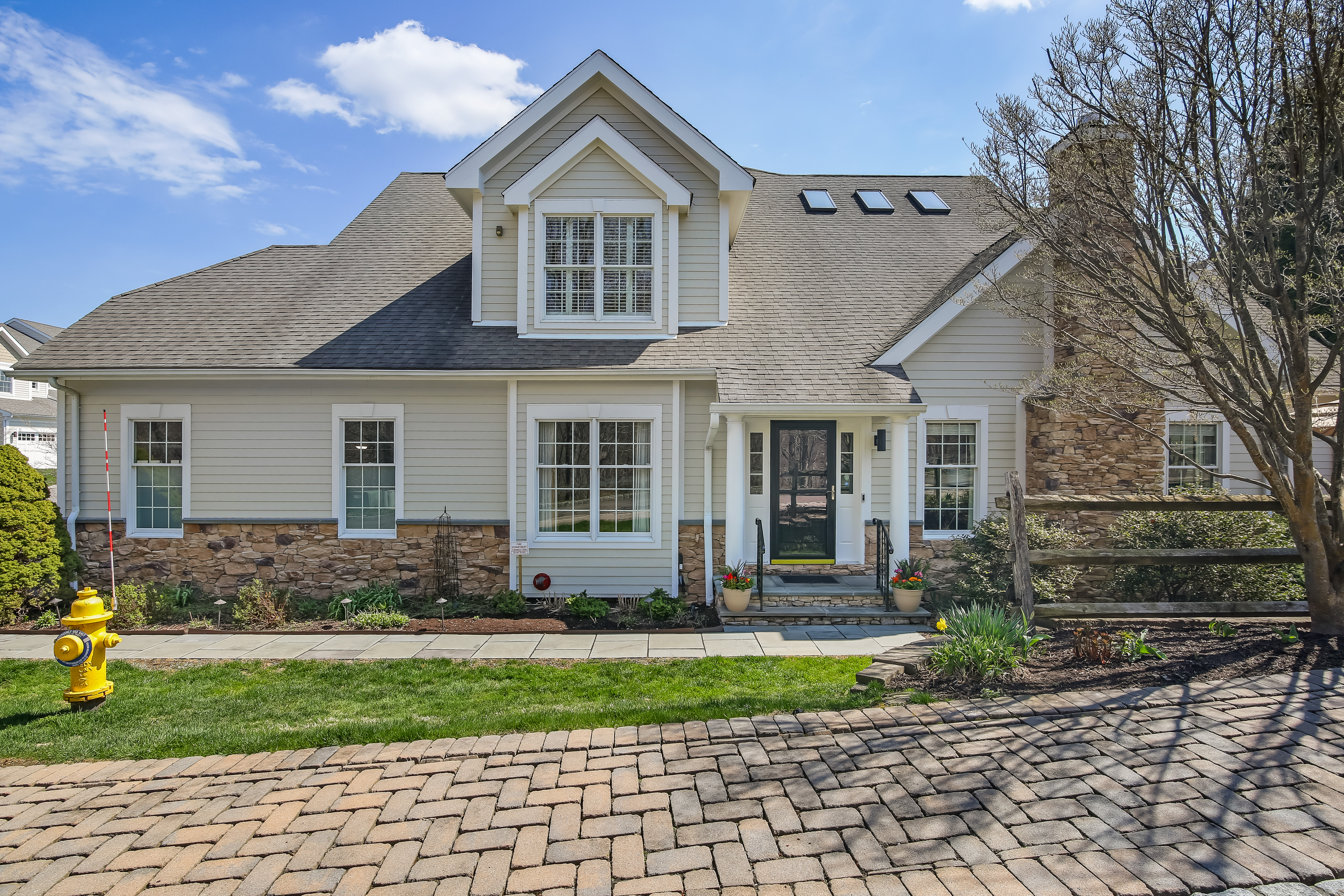  Gorgeous Turnkey End-Unit Condo in Ridgefield - 物件實景
