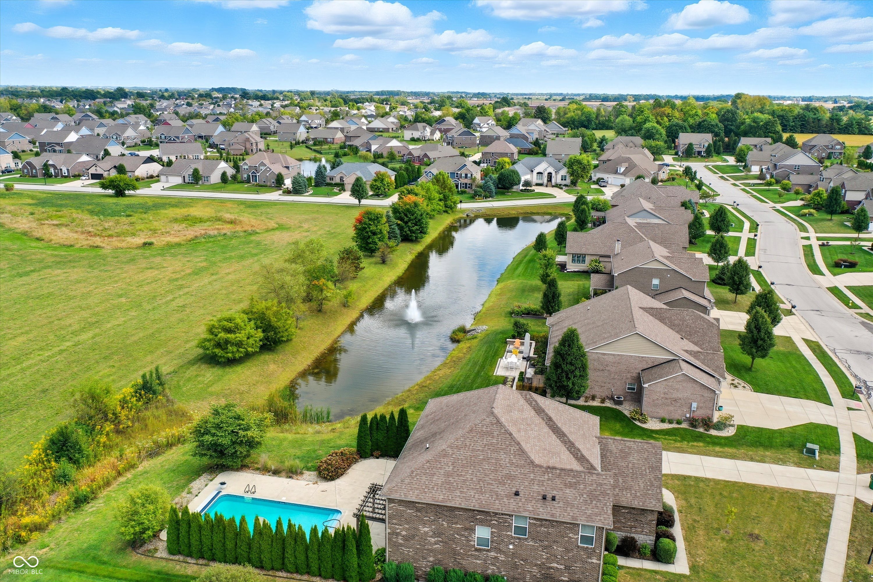 Bargersville, Indiana, 46106, United States, 5 Bedrooms Bedrooms, ,4 BathroomsBathrooms,Residential,For Sale,1975044