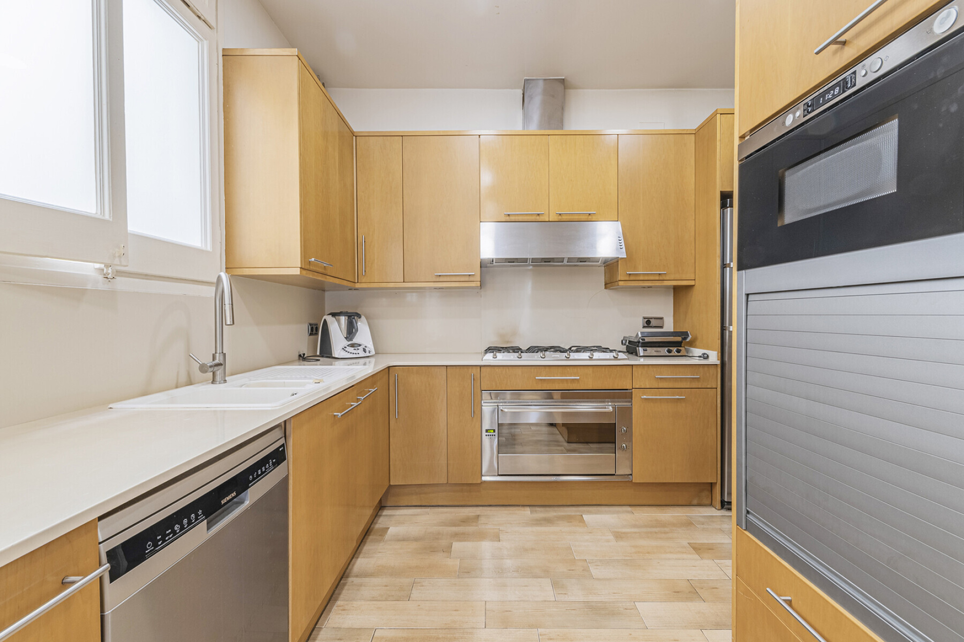  Elegant property in a stately estate on Avenida Diagonal - 物件實景