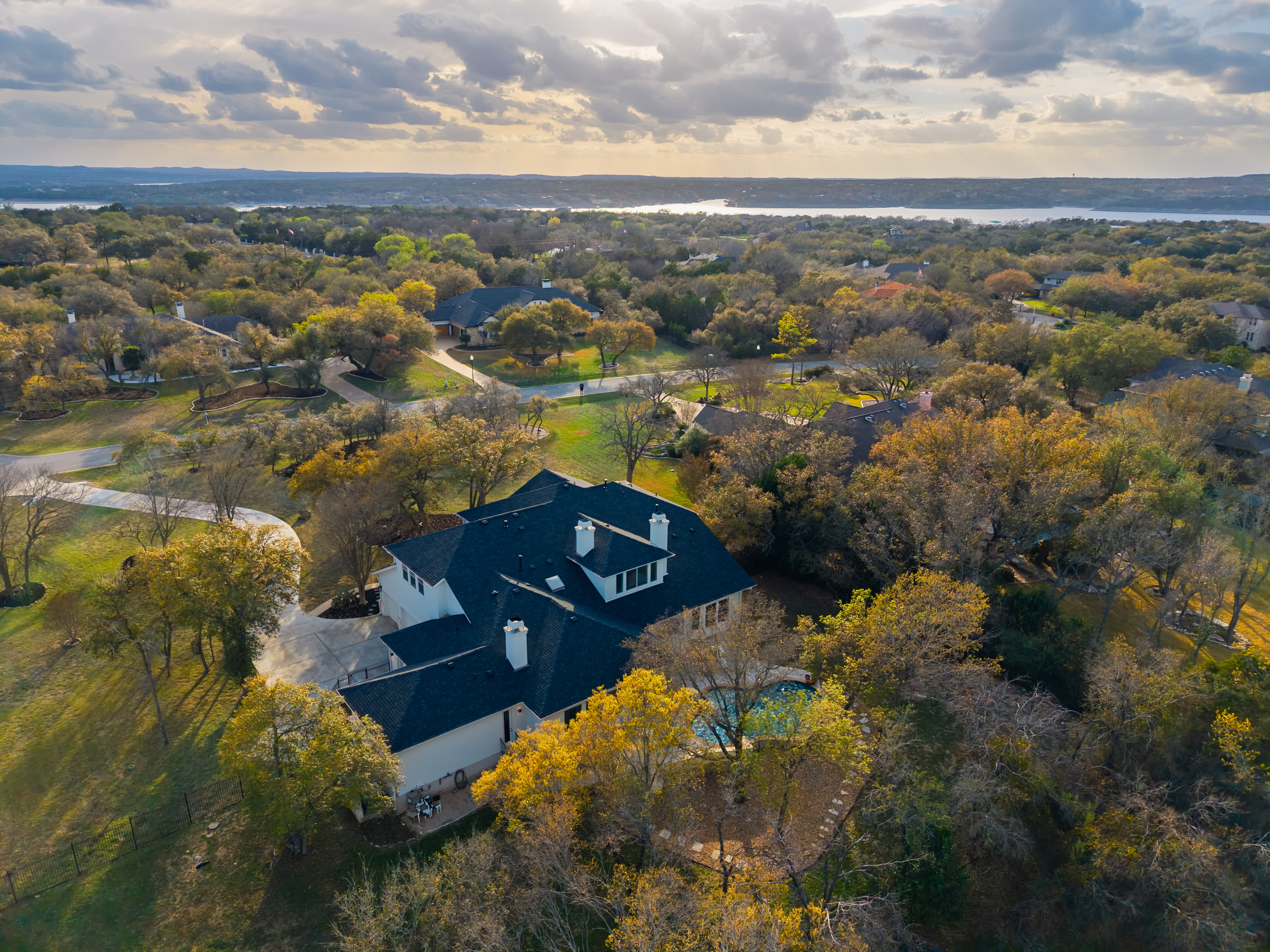  Luxury, Privacy, and the Lake Travis Lifestyle - 物件實景