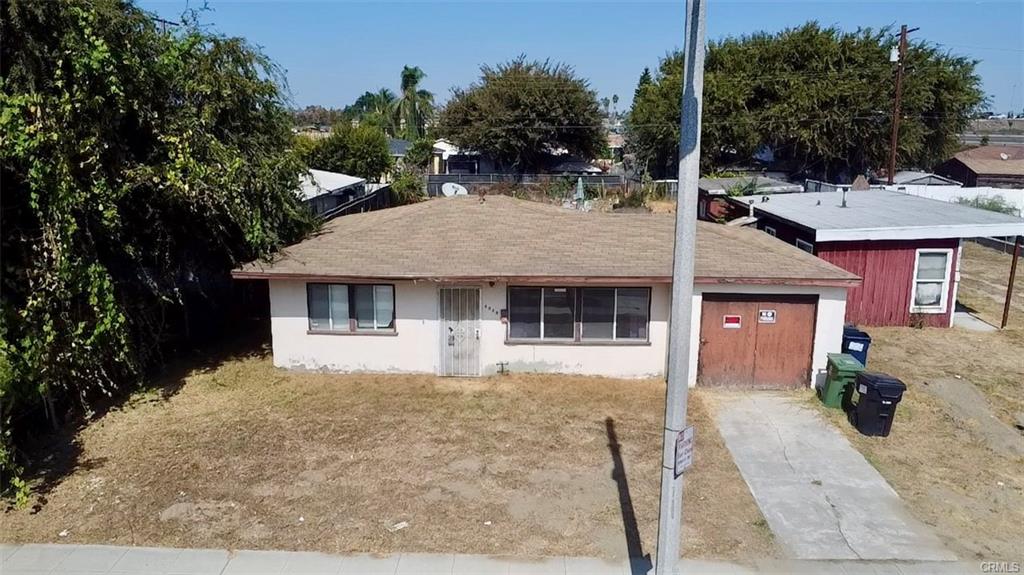 Compton, California, 90221, United States, 9 Bedrooms Bedrooms, ,Residential,For Sale,1982373