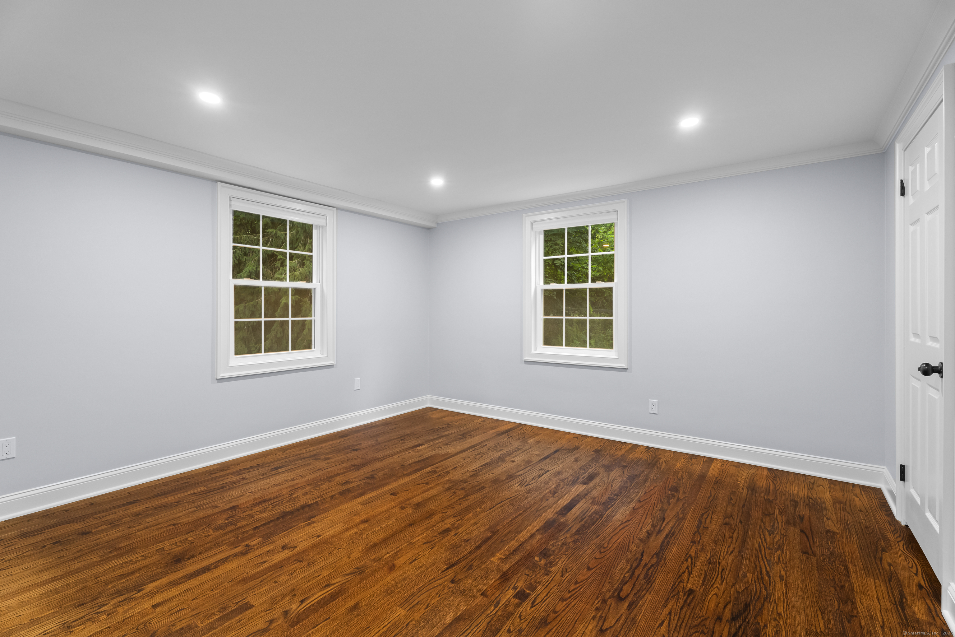 Norwalk, Connecticut, 06850, United States, 3 Bedrooms Bedrooms, ,3 BathroomsBathrooms,Residential,For Sale,1911174