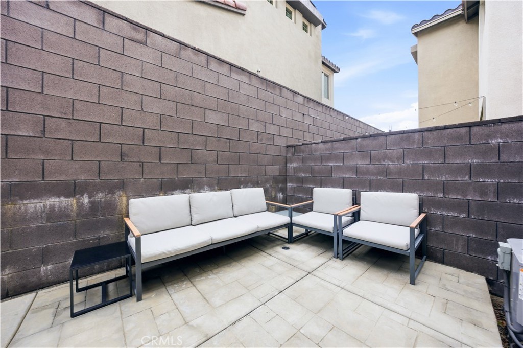 Fontana, California, 92336, United States, 3 Bedrooms Bedrooms, ,2 BathroomsBathrooms,Residential,For Sale,2037862