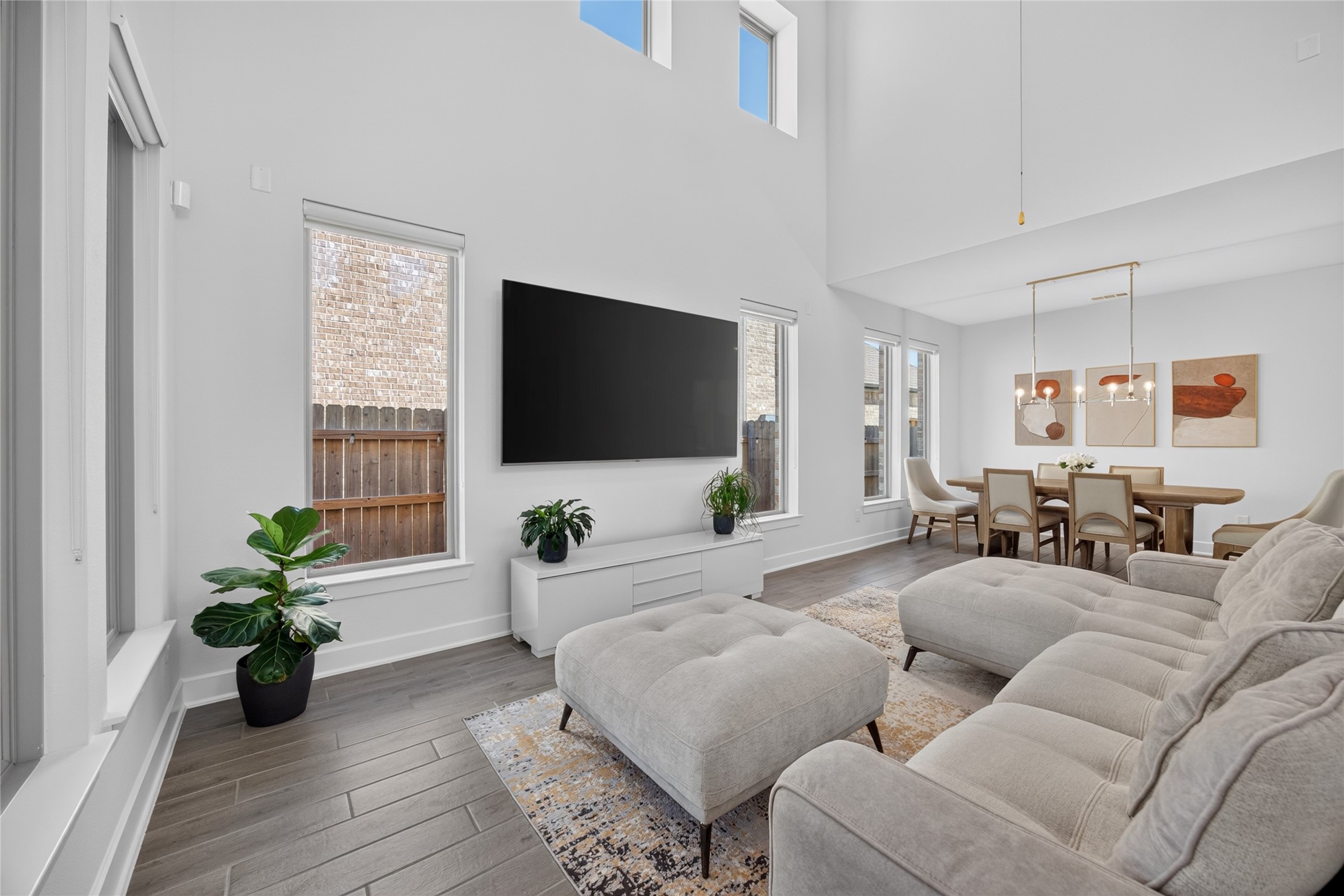  7311 Winding Aster Way - 物件實景