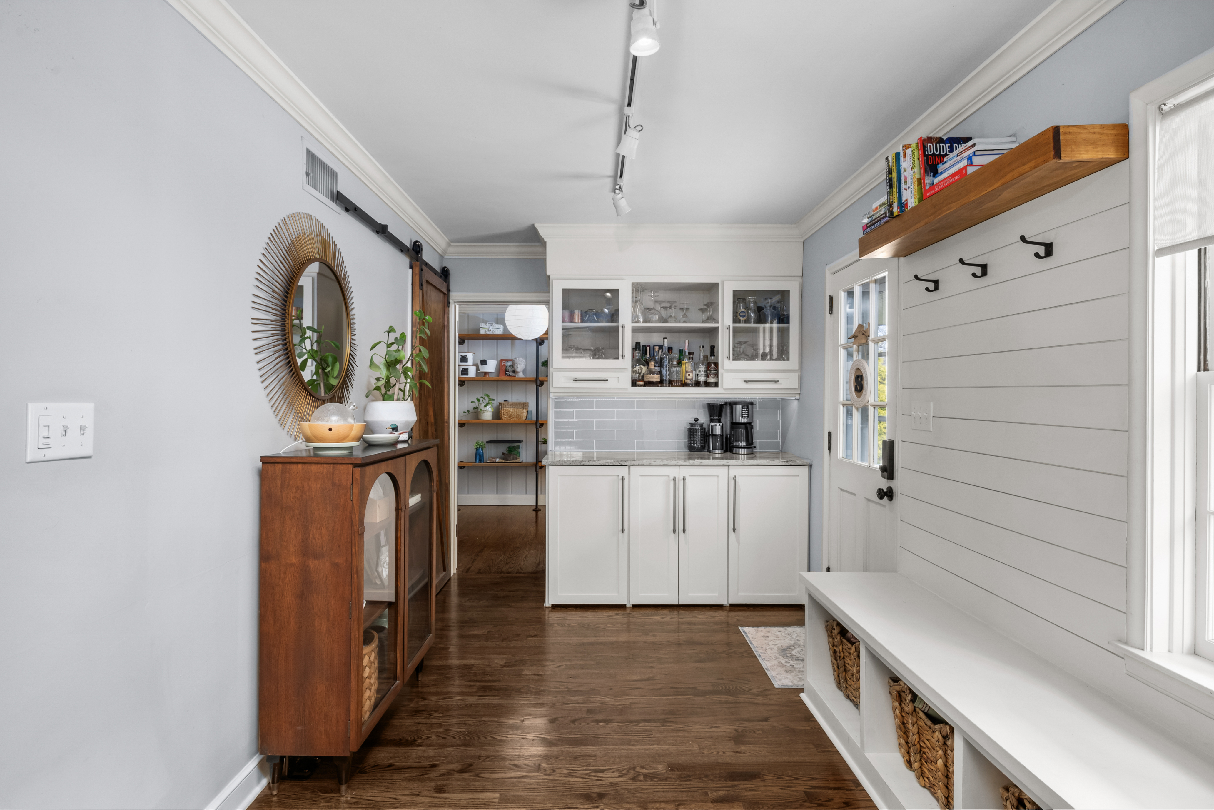 Wyomissing, Pennsylvania, 19610, United States, 4 Bedrooms Bedrooms, ,3 BathroomsBathrooms,Residential,For Sale,1938132