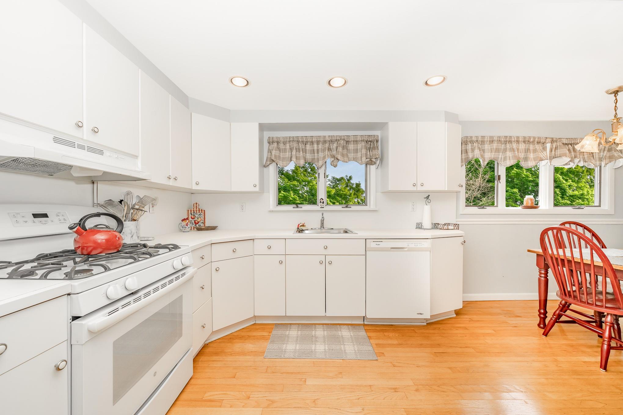 Massapequa, New York, 11758, United States, 4 Bedrooms Bedrooms, ,2 BathroomsBathrooms,Residential,For Sale,1904411