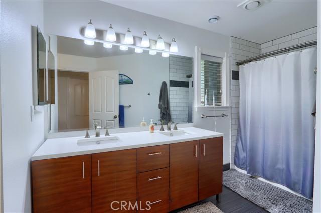 Ahwahnee, California, 93601, United States, 5 Bedrooms Bedrooms, ,4 BathroomsBathrooms,Residential,For Sale,1979004