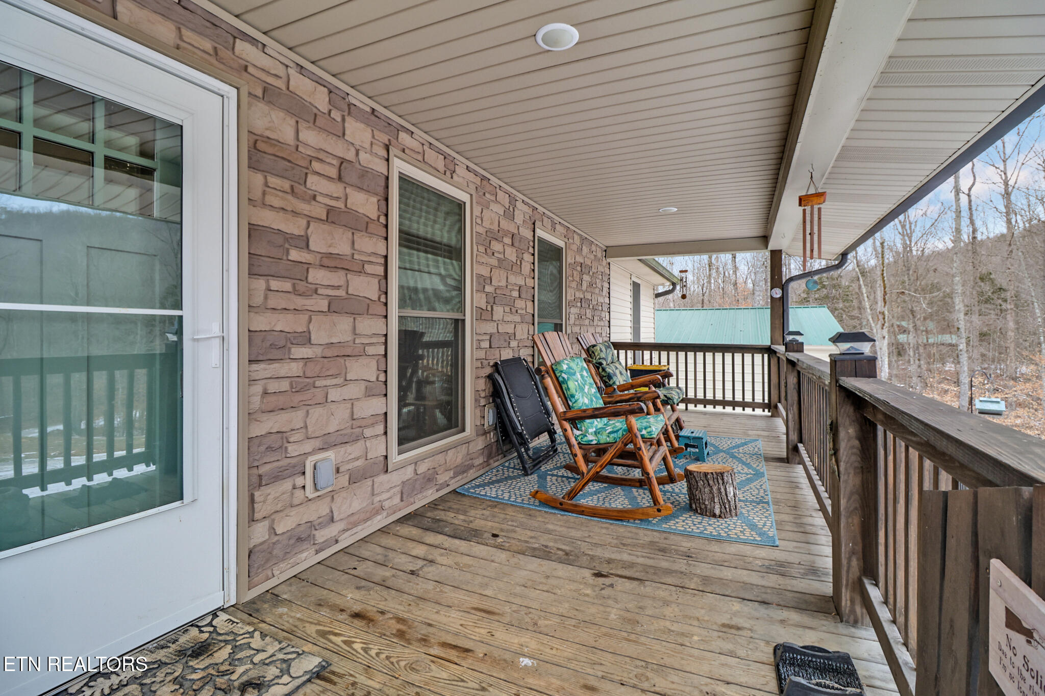 Jamestown, Tennessee, 38556, United States, 4 Bedrooms Bedrooms, ,3 BathroomsBathrooms,Residential,For Sale,2017691