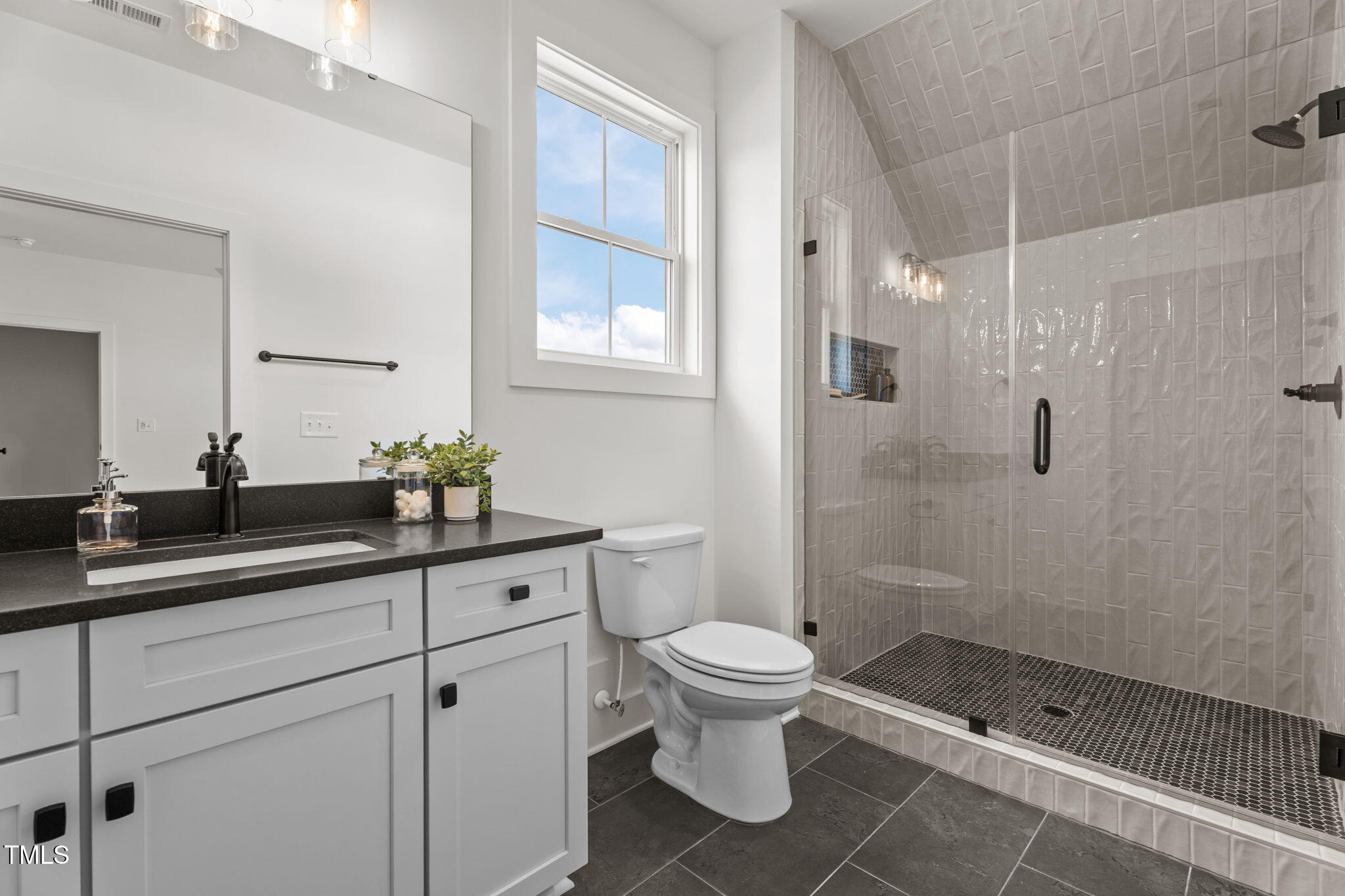 Franklinton, North Carolina, 27525, United States, 4 Bedrooms Bedrooms, ,4 BathroomsBathrooms,Residential,For Sale,1760068
