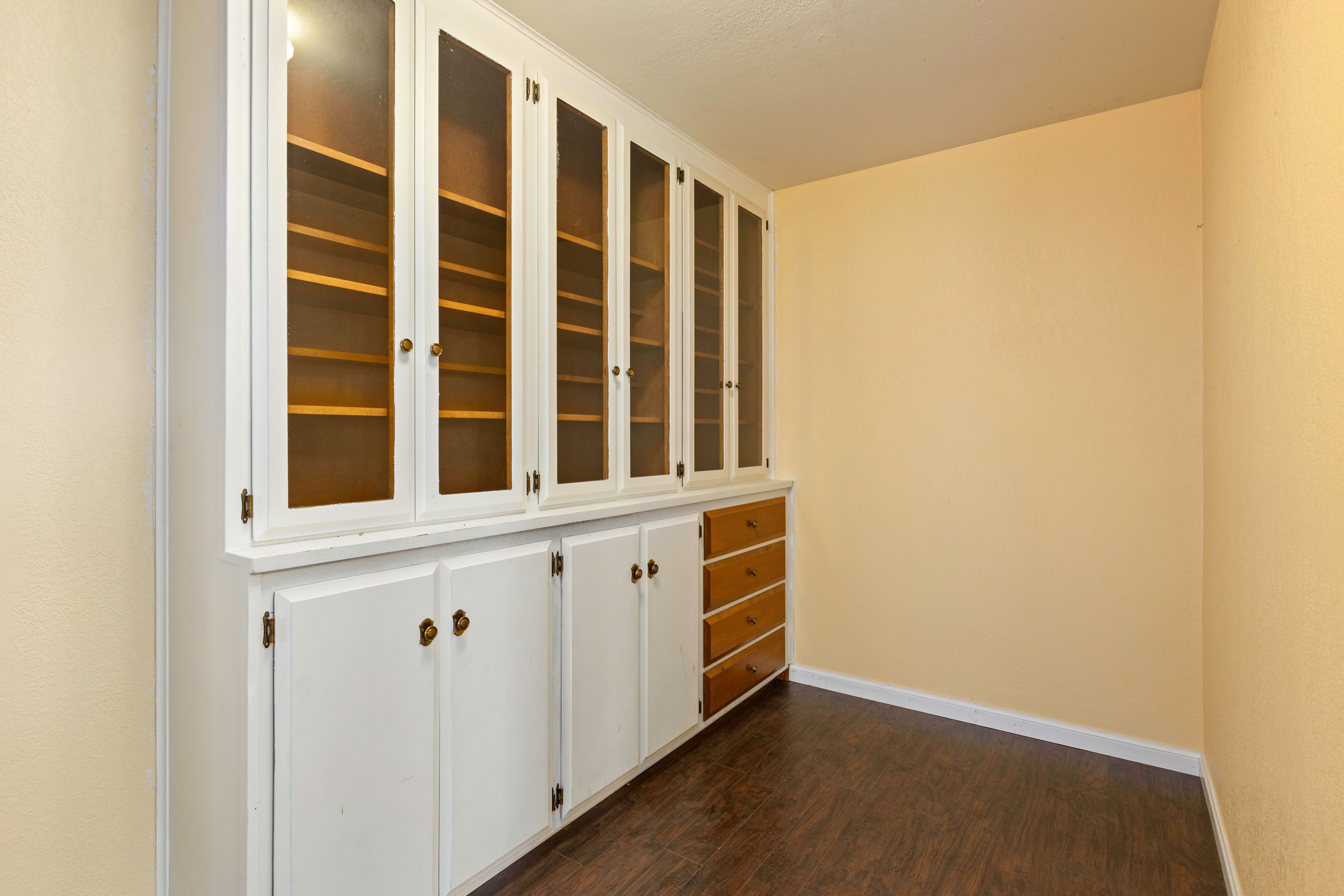  4962 Gaddy Lane - 物件實景