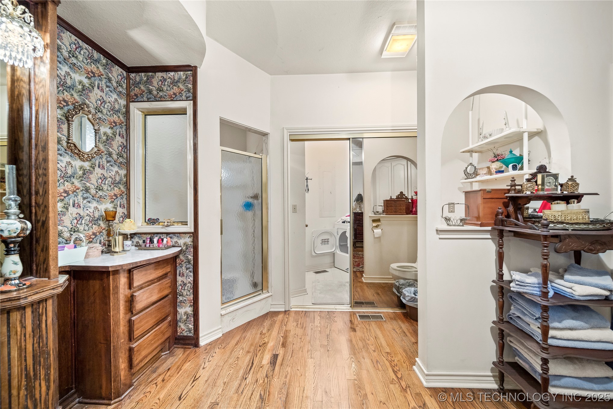 Broken Arrow, Oklahoma, 74014, United States, 3 Bedrooms Bedrooms, ,3 BathroomsBathrooms,Residential,For Sale,1846859