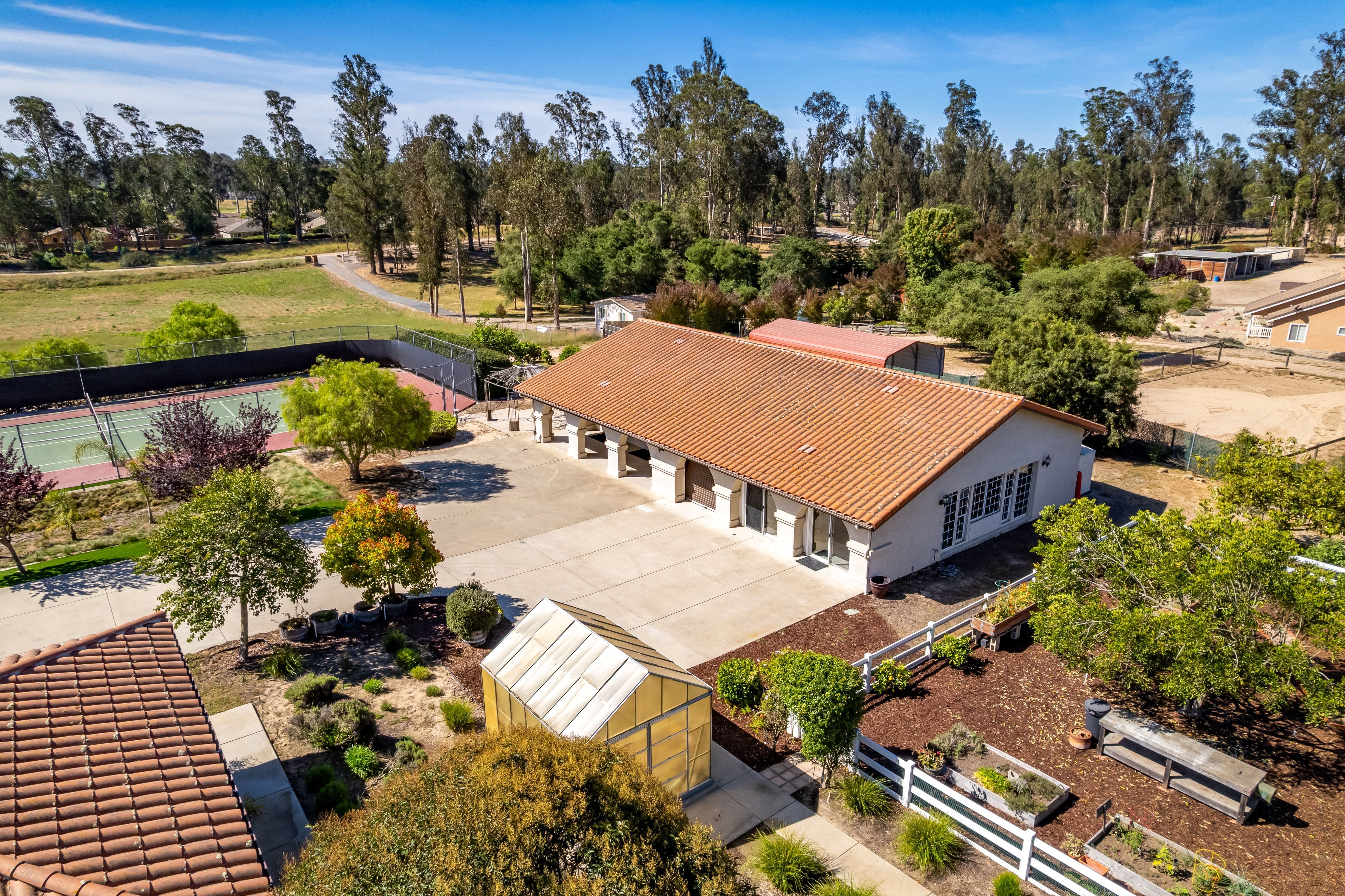  A Timeless Spanish Colonial Estate of Rare Distinction - 物件實景