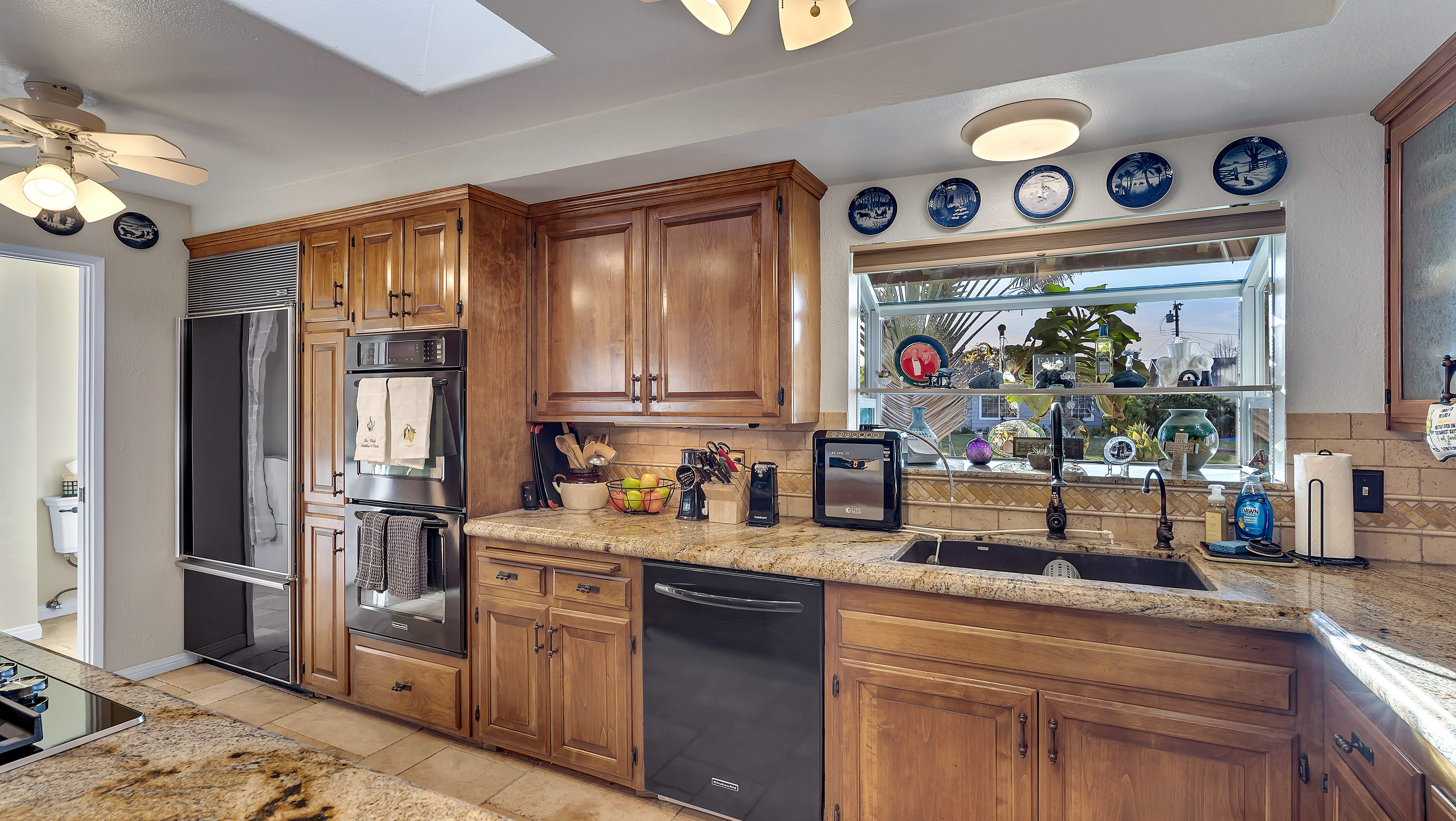  2129 North Pine Street, Orange, CA 92865 - 物件實景