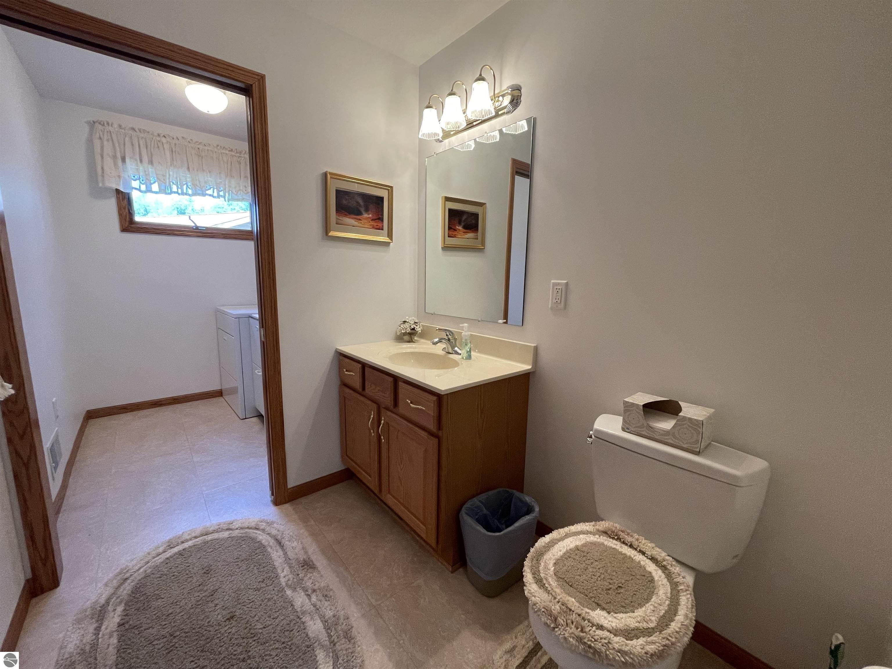 Harrison, Michigan, 48625, United States, 5 Bedrooms Bedrooms, ,4 BathroomsBathrooms,Residential,For Sale,1990816