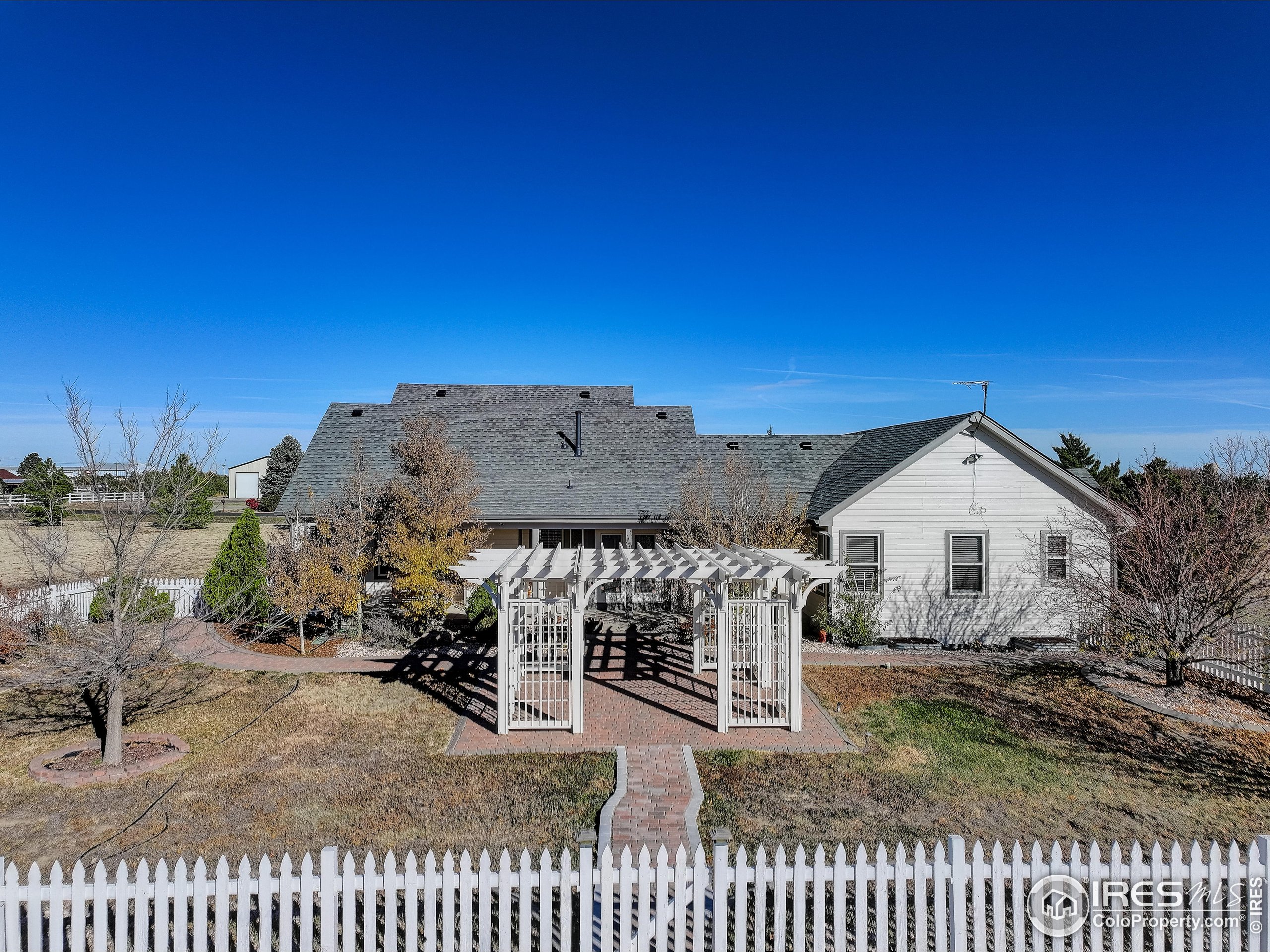 Strasburg, Colorado, 80136, United States, 3 Bedrooms Bedrooms, ,4 BathroomsBathrooms,Residential,For Sale,1991126