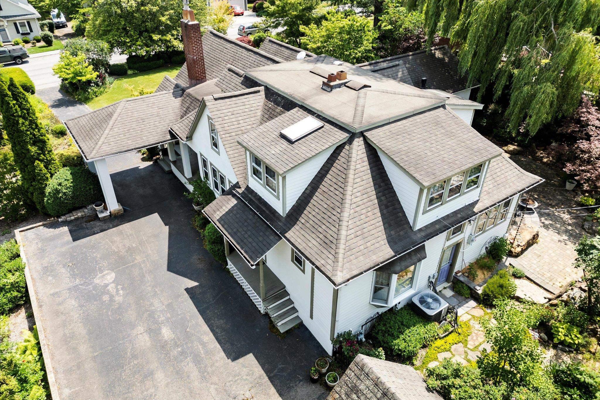 Blacksburg, Virginia, 24060, United States, 3 Bedrooms Bedrooms, ,3 BathroomsBathrooms,Residential,For Sale,1986553