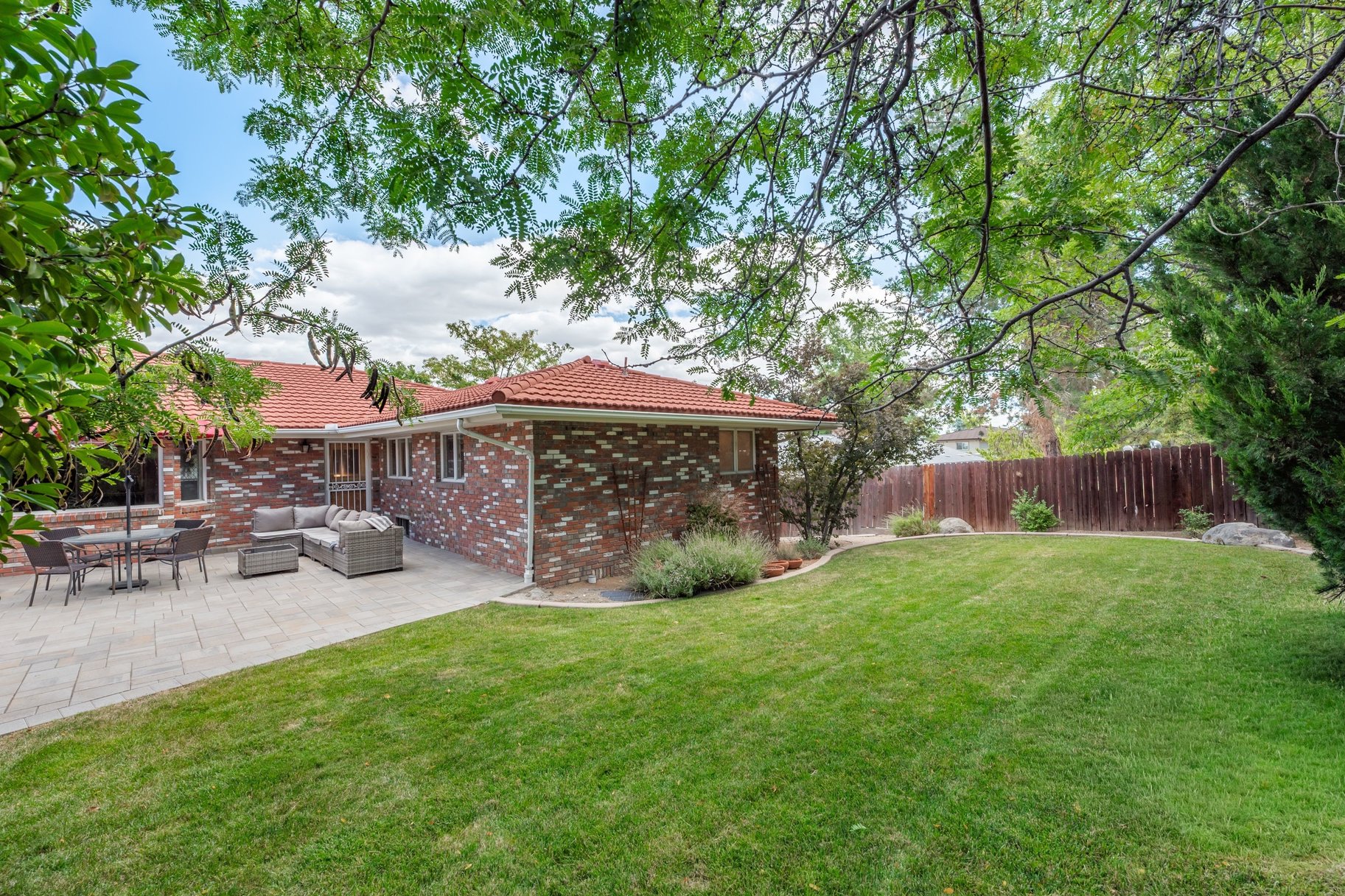  RARE SKYLINE HEIGHTS OPPORTUNITY  6,024 SF BRICK HOME ON .38 ACRE  NO HOA - 物件實景