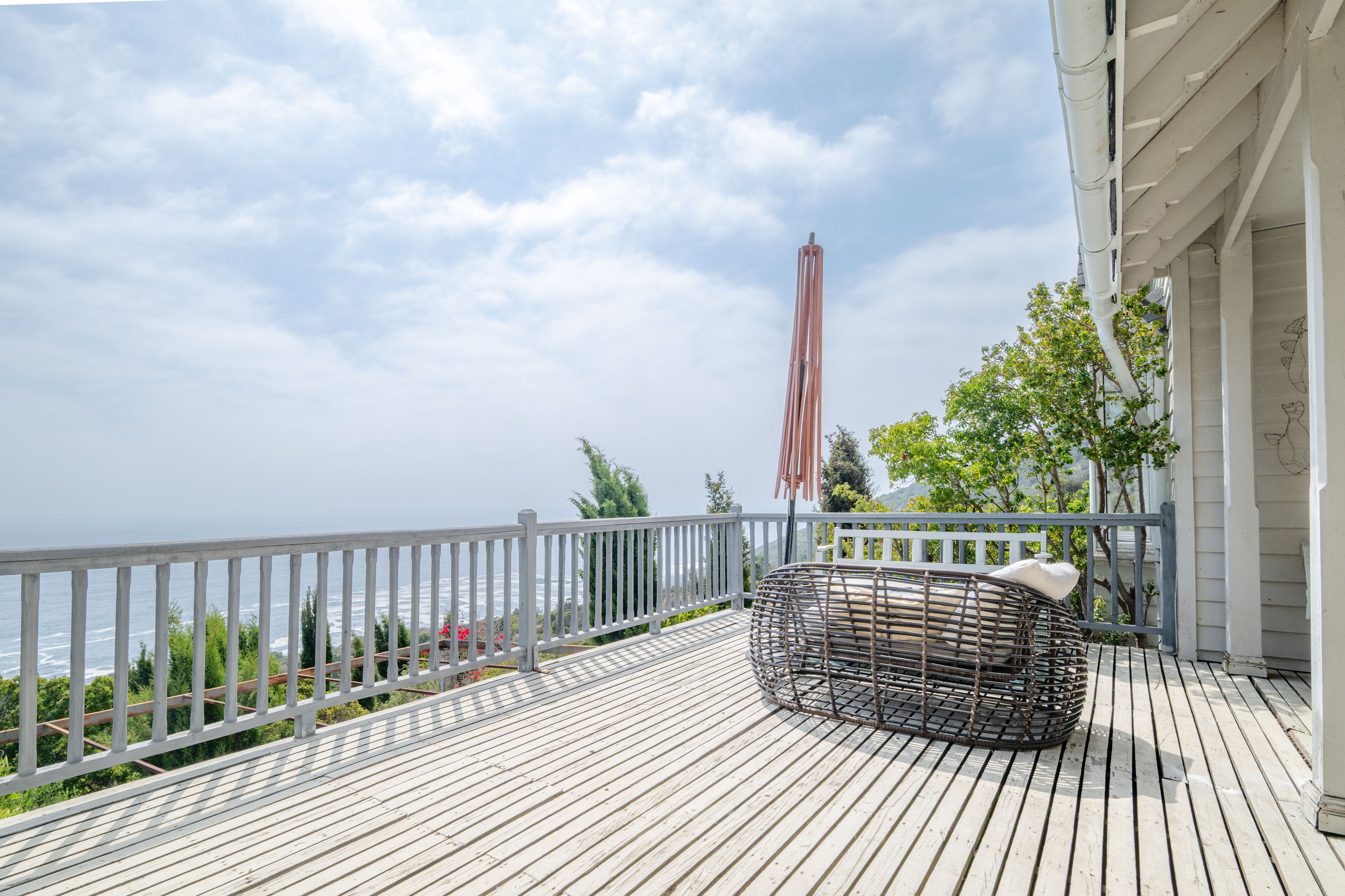  Georgian-style home in El Boldo gated community with ocean views - 物件實景