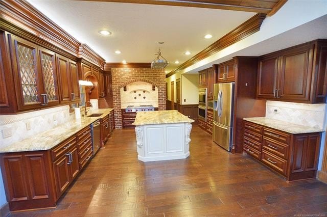 Tahlequah, Oklahoma, 74464, United States, 4 Bedrooms Bedrooms, ,4 BathroomsBathrooms,Residential,For Sale,1975818