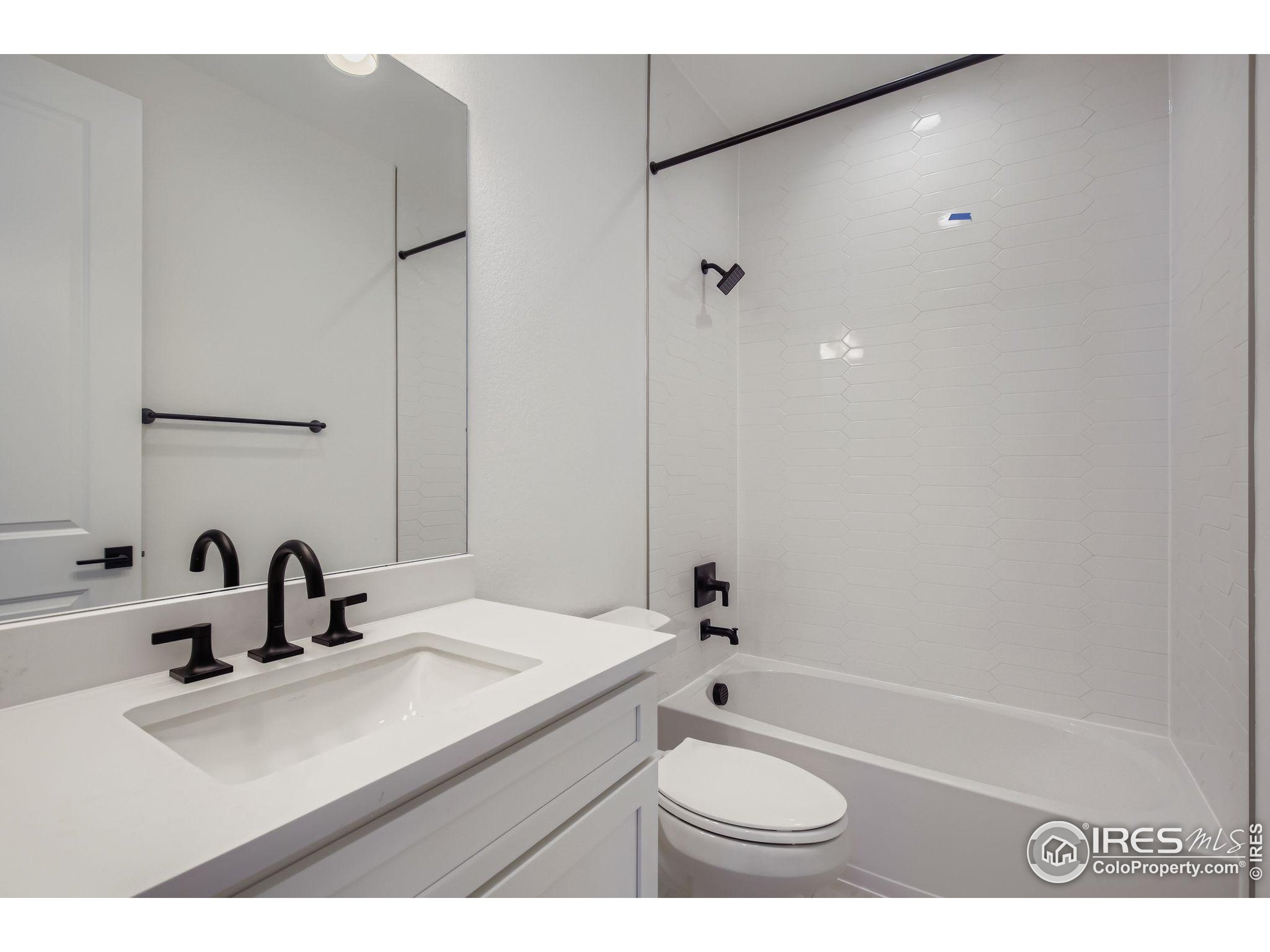 Loveland, Colorado, 80538, United States, 5 Bedrooms Bedrooms, ,6 BathroomsBathrooms,Residential,For Sale,1913101