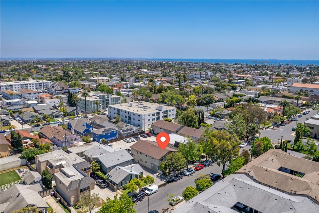 Long Beach, California, 90814, United States, 2 Bedrooms Bedrooms, ,2 BathroomsBathrooms,Residential,For Sale,1919883