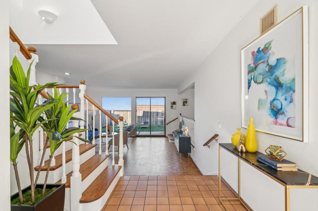 San Francisco, California, 94131, United States, 3 Bedrooms Bedrooms, ,3 BathroomsBathrooms,Residential,For Sale,1974039