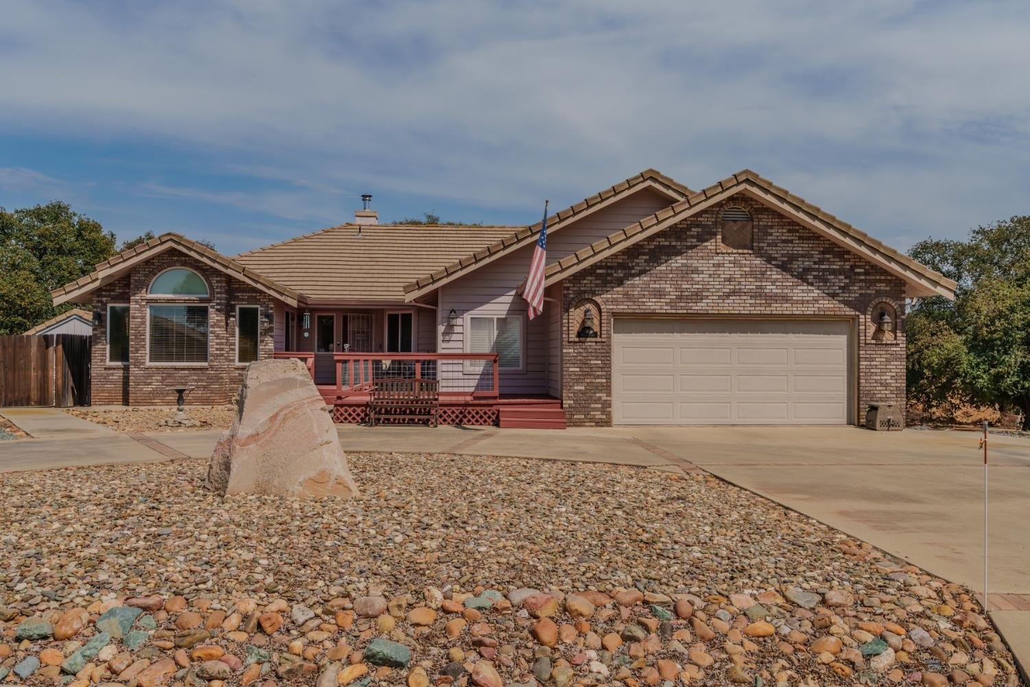 Wallace, California, 95254, United States, 4 Bedrooms Bedrooms, ,3 BathroomsBathrooms,Residential,For Sale,1976011