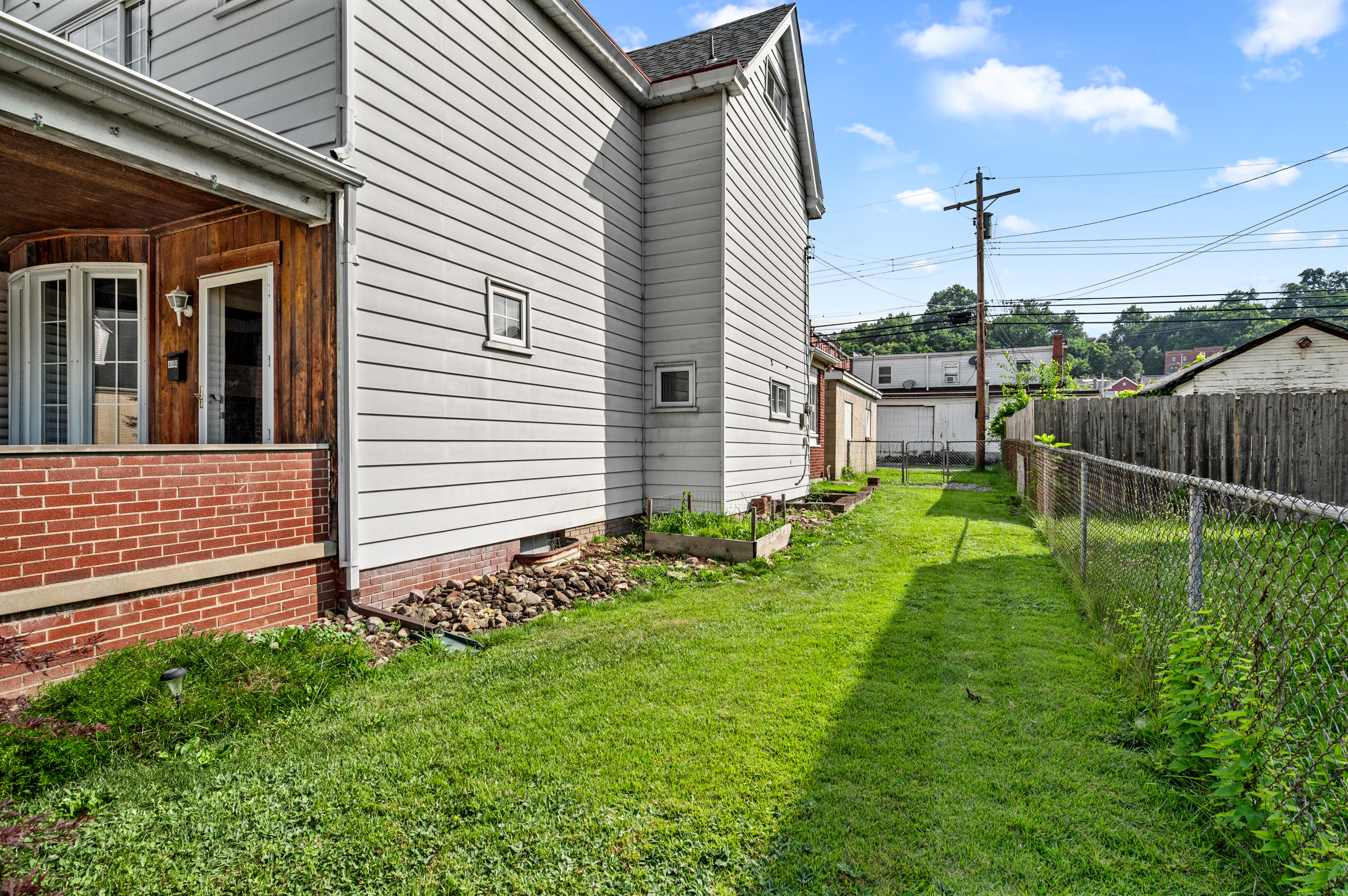  444 Russellwood Avenue, McKees Rocks, PA 15136 - 物件實景