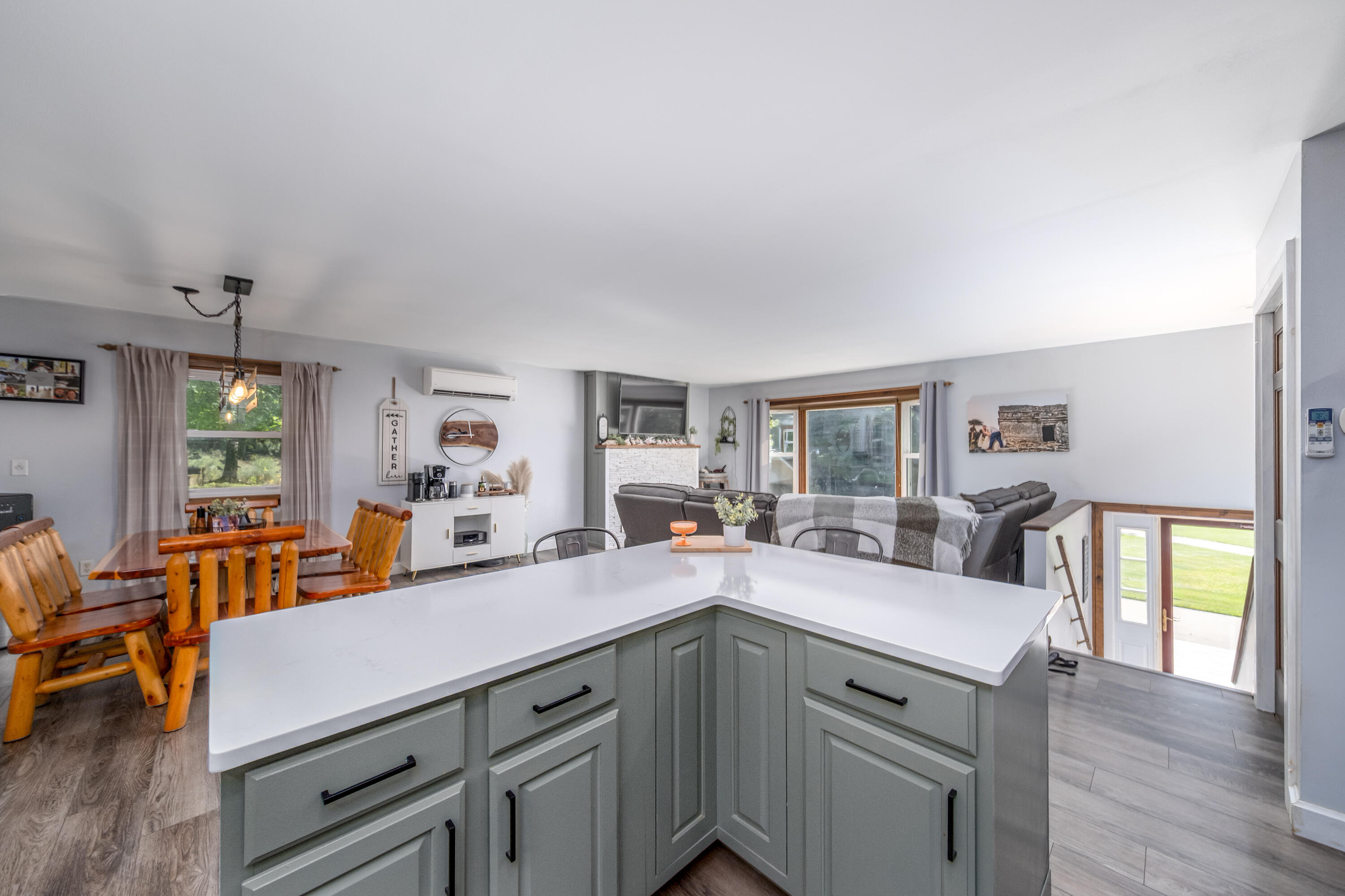 Big Rapids, Michigan, 49307, United States, 3 Bedrooms Bedrooms, ,2 BathroomsBathrooms,Residential,For Sale,1951282