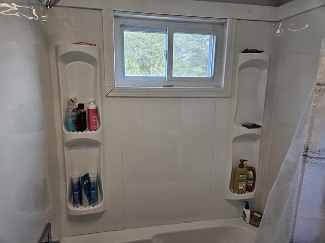 Pembroke, New Hampshire, 03275, United States, 3 Bedrooms Bedrooms, ,1 BathroomBathrooms,Residential,For Sale,1909259