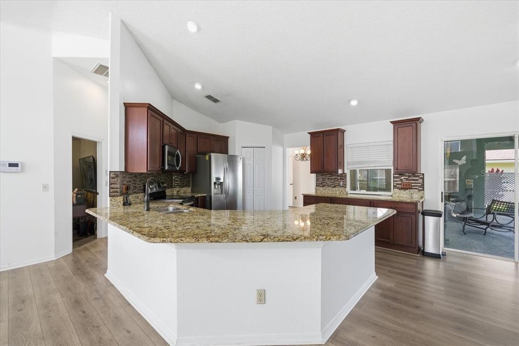 Lutz, Florida, 33558, United States, 4 Bedrooms Bedrooms, ,2 BathroomsBathrooms,Residential,For Sale,1989144