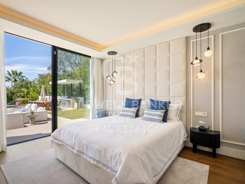 Marbella, Andalusia, ES, 6 Bedrooms Bedrooms, ,6 BathroomsBathrooms,Residential,For Sale,1874421