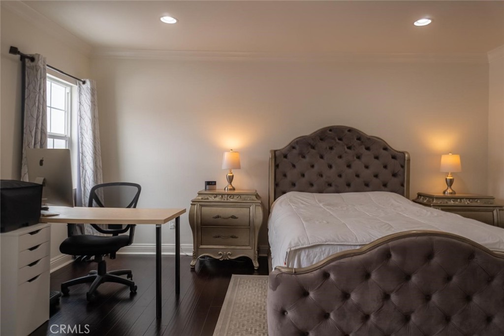 Los Angeles, California, 90043, United States, 3 Bedrooms Bedrooms, ,2 BathroomsBathrooms,Residential,For Sale,1981905