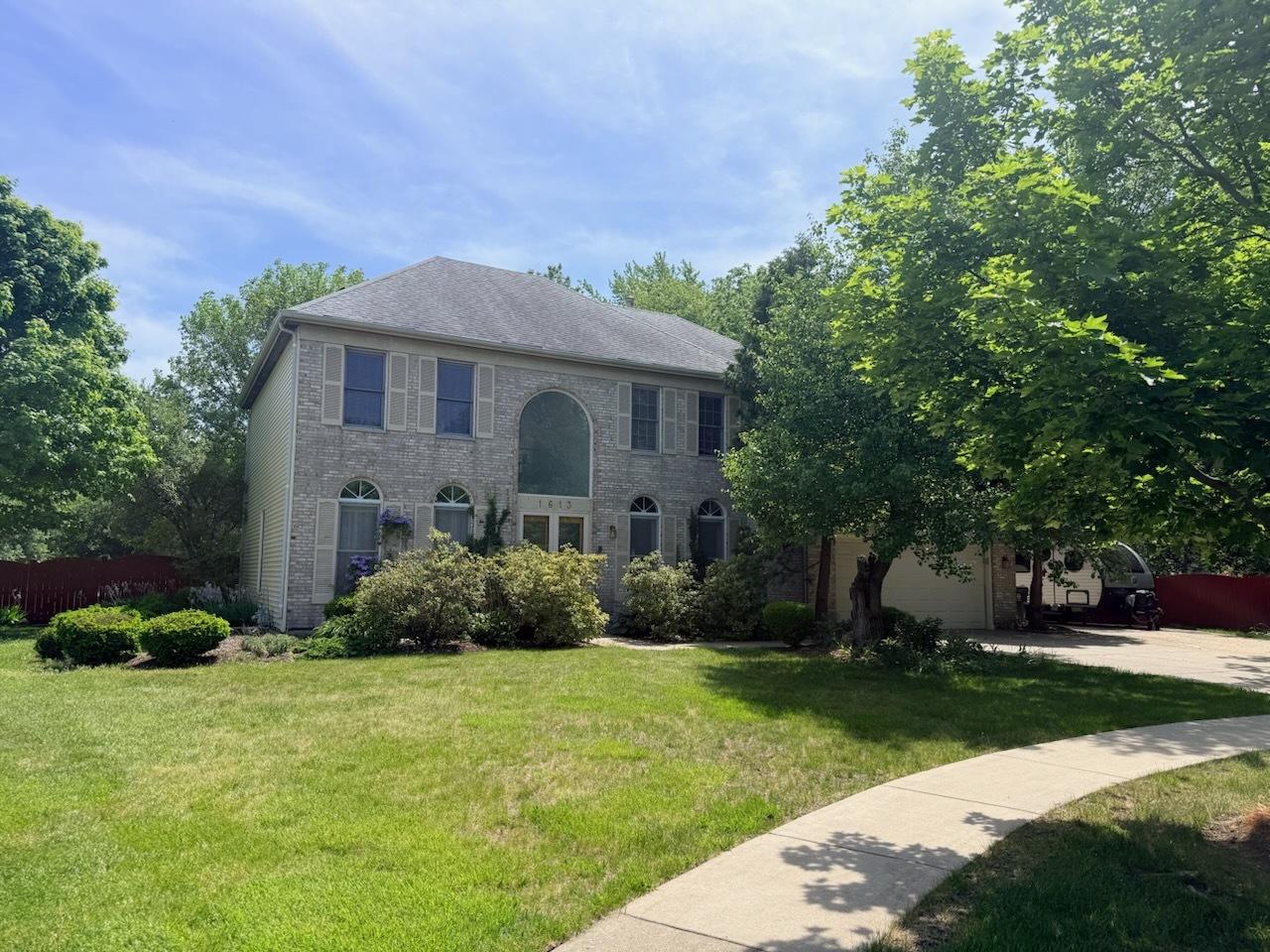 York Ct, Mundelein, IL 60060