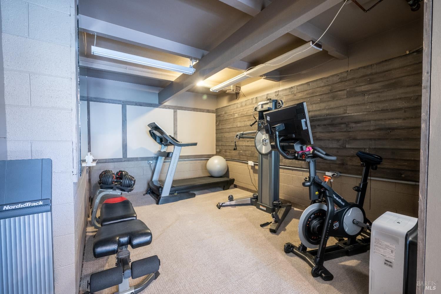 Ukiah, California, 95482, United States, 3 Bedrooms Bedrooms, ,4 BathroomsBathrooms,Residential,For Sale,2000121