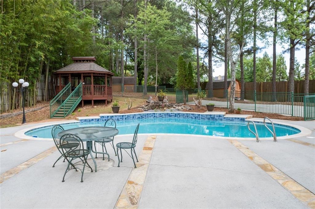 Johns Creek, Georgia, 30022, United States, 4 Bedrooms Bedrooms, ,3 BathroomsBathrooms,Residential,For Sale,1856403