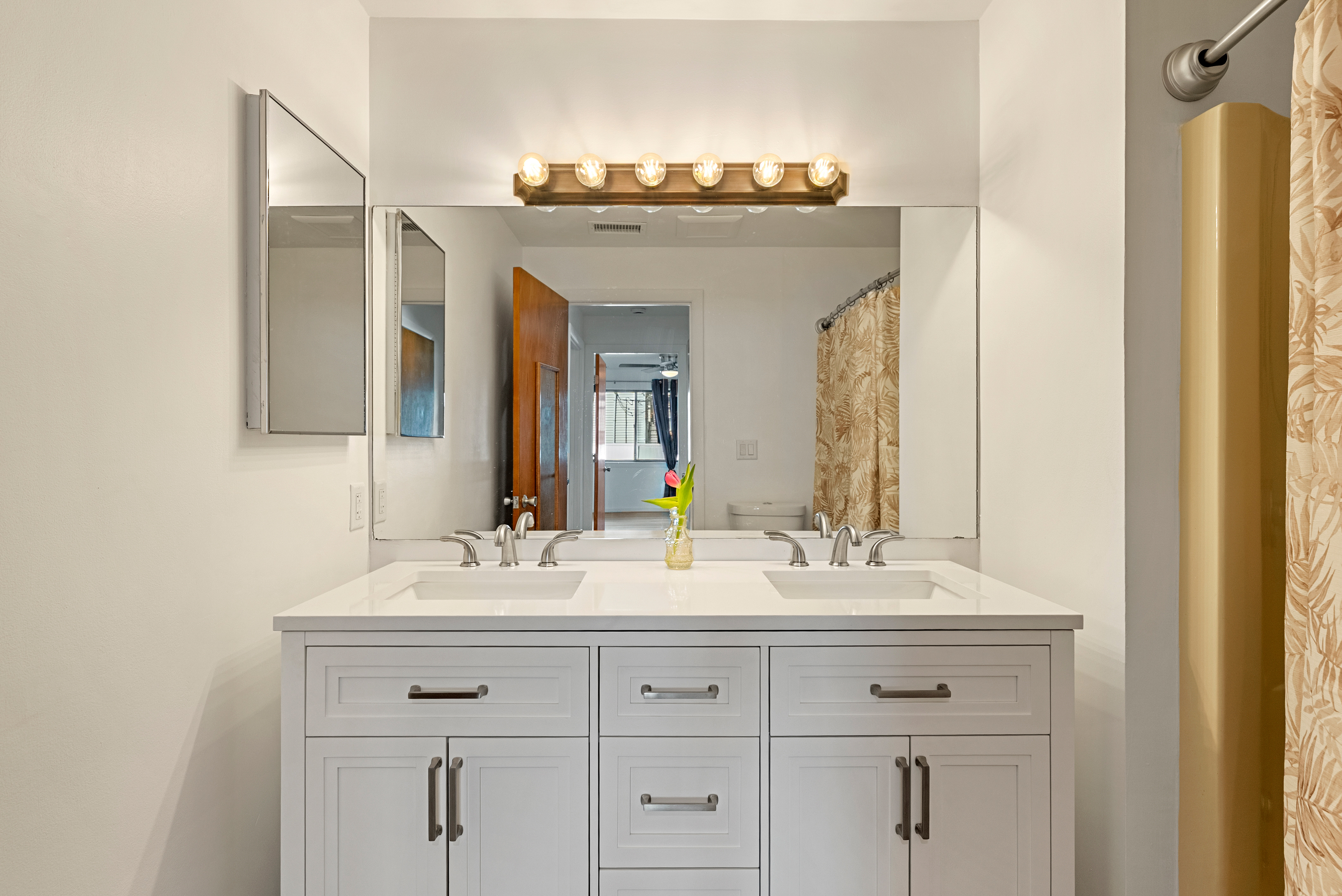  1 Carey Circle, Revere, MA, 02151 - 物件實景