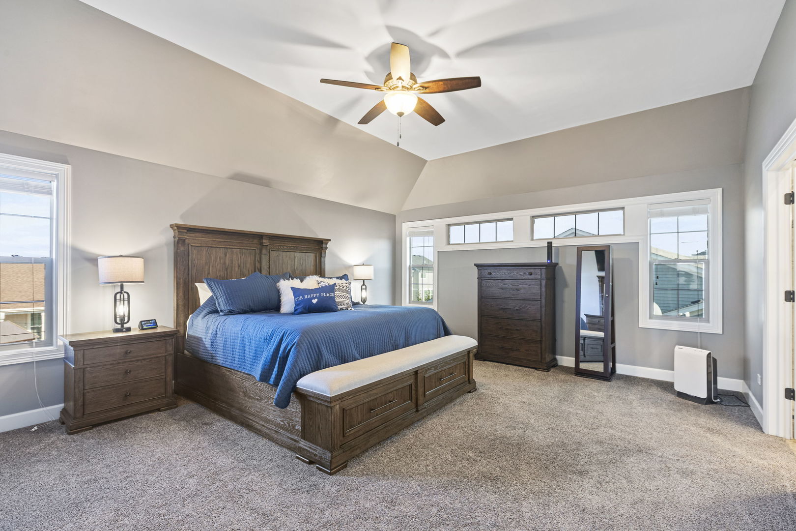 Plainfield, Illinois, 60586, United States, 4 Bedrooms Bedrooms, ,4 BathroomsBathrooms,Residential,For Sale,1989216