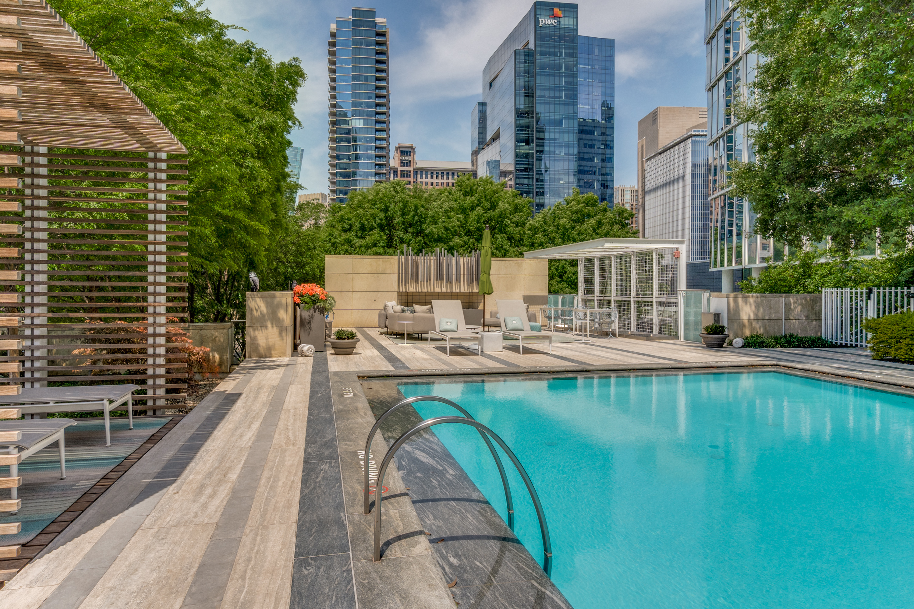  Elevated Living Above the Dallas Arts District - 物件實景